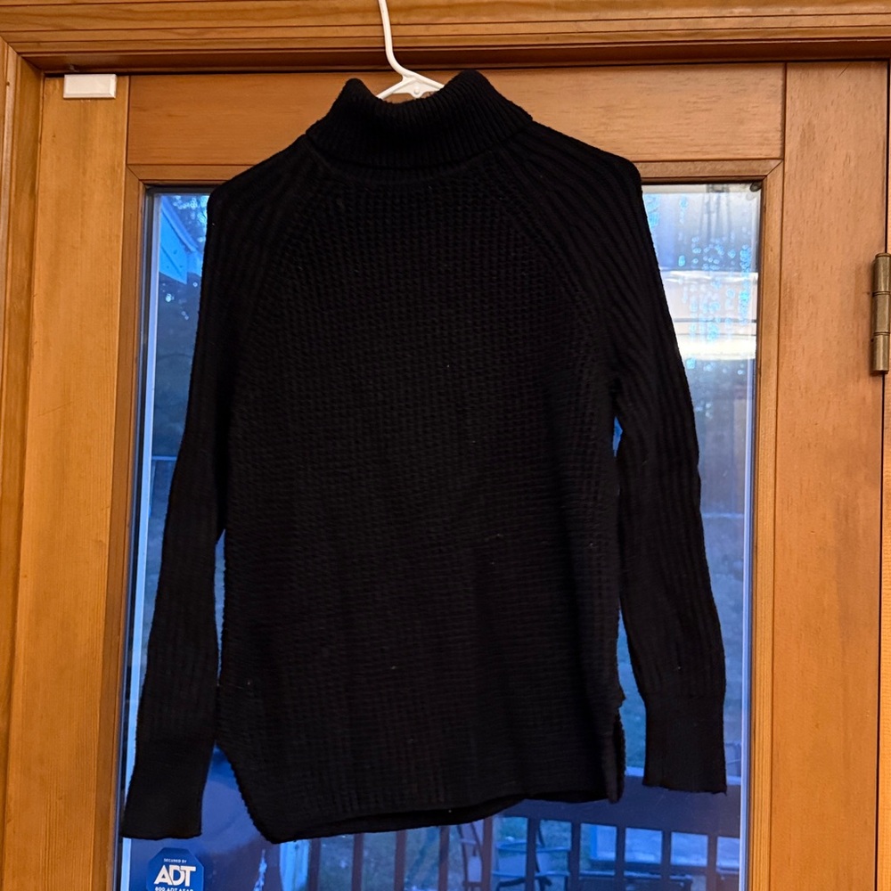 Lord & Taylor Ribbed Black Sweater